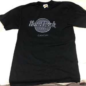 2000’s Hard Rock Cafe “Cancun” t-shirt
